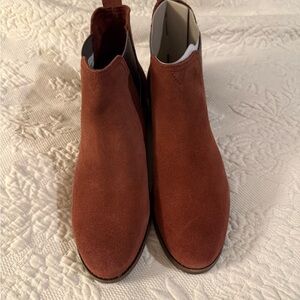 Toms Women's Ella Suede Chelsea Ankle Boots in Rust or Brown